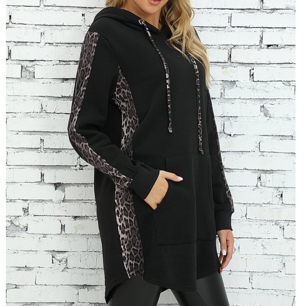PLUS SOFT BLACK & TAN LEOPARD SIDE STRIPED HOODIE